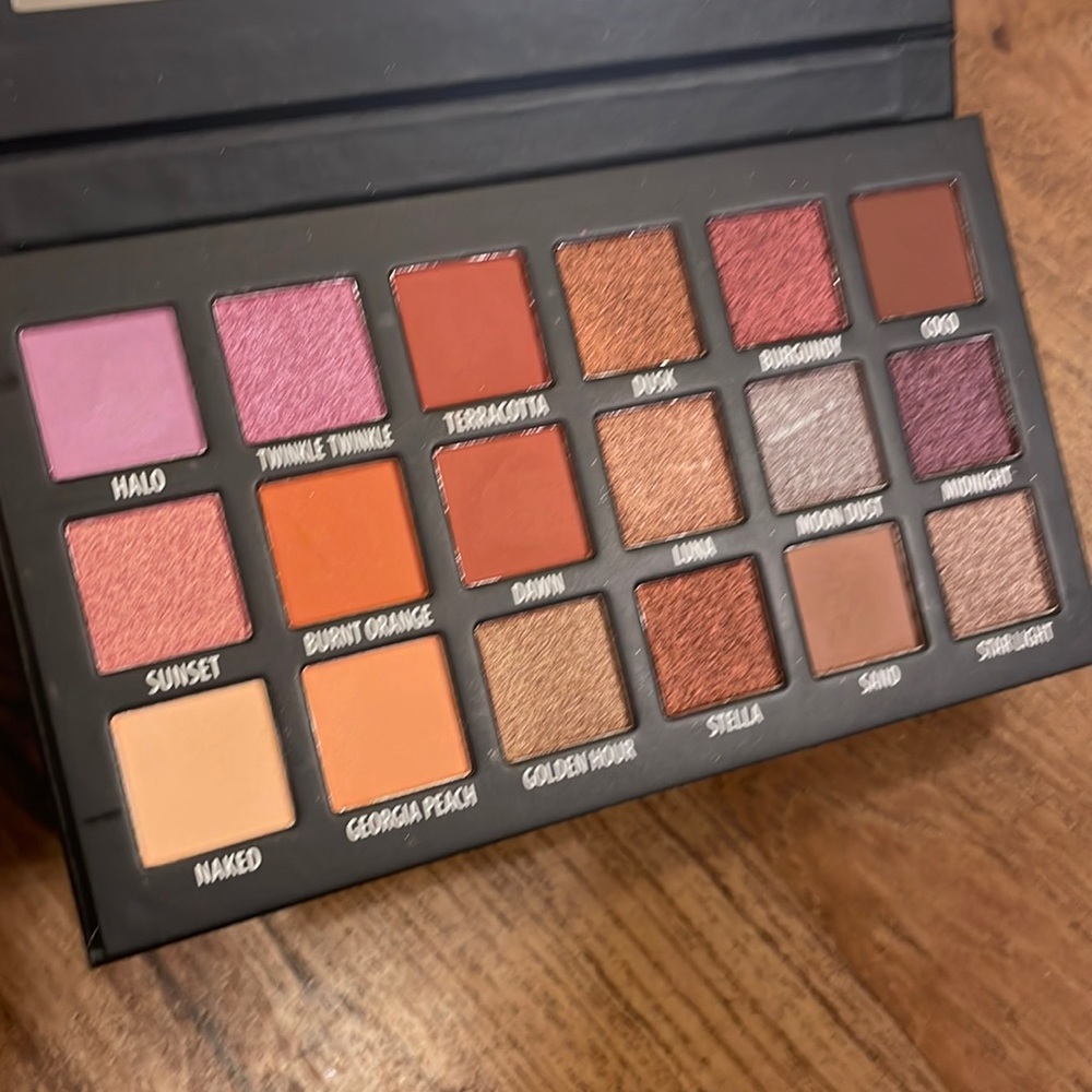 KAB Day & Night palette